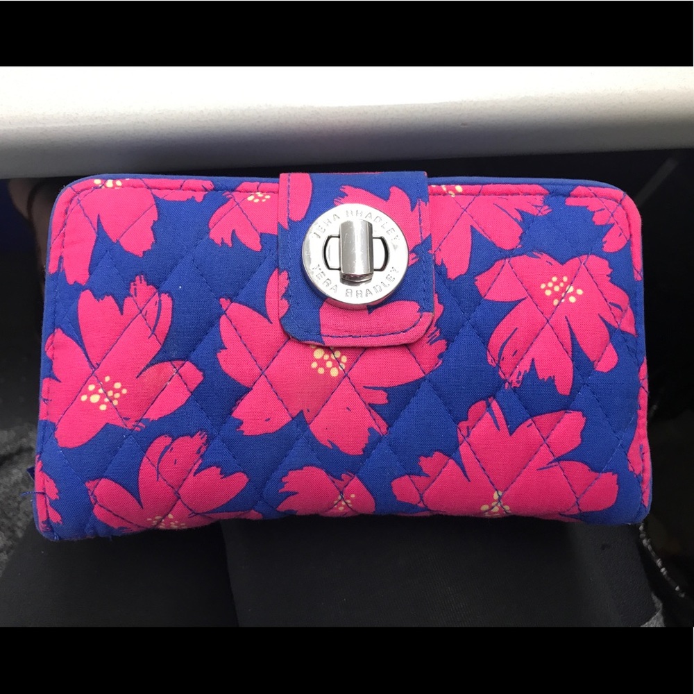 Vera Bradley Wallet in Art Poppies
